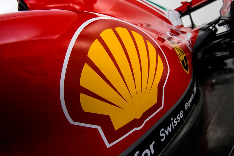 Shell logo displayed on a sports car, illustrating LubeLine automotive lubricants and partnership with Shell